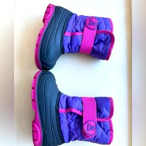 Kamik snow boots for toddler size 8